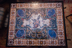 Tavolino piastrellato